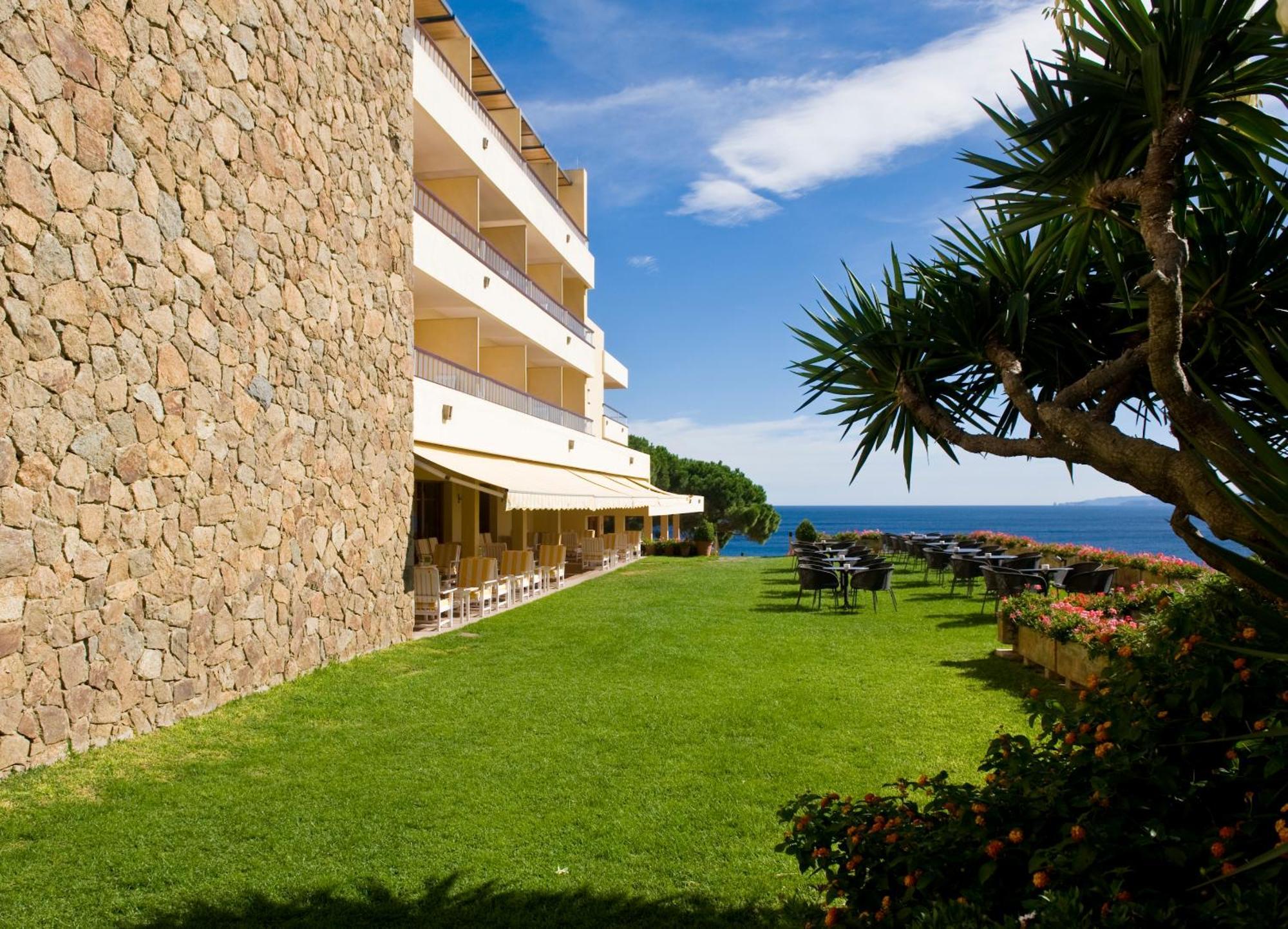 Almadraba Park Hotel Росас Экстерьер фото